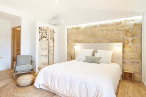 Maison 1634 - Parking, petit-dejeuner compris, proche centre, climatisation, piscine